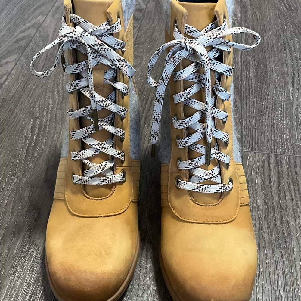 Sorel Lexie Waterproof Leather Wedge Boot - Camel Brown Tan + Grey size 10